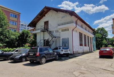 Spațiu comercial, de 250 mp, în Govândari