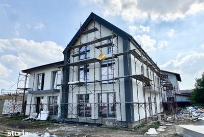 Casă cu 4 camere cu Teren 100 Mp în Central - 3