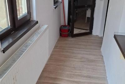 Casă cu Teren 350 Mp în Central - 2