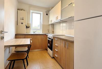 Apartament cu 2 camere decomandat, mobilat în Tractorul - 2