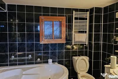 Casă cu 6 camere cu Teren 2803 Mp în Central
