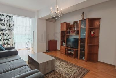 Apartament cu 2 camere semidecomandat, mobilat în Nord