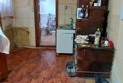 Casă cu 2 camere cu Teren 132 Mp în Central - 1