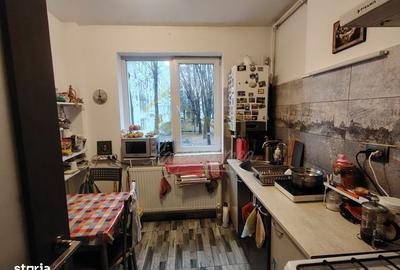 Apartament cu 3 camere semidecomandat, mobilat în Nord - 1