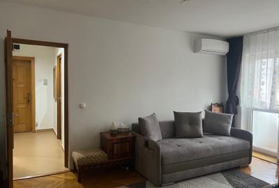 Apartament cu 3 camere semidecomandat în Central - 7
