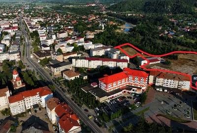 Spațiu comercial, în Ultracentral