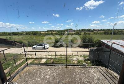 Casă cu 6 camere cu Teren 1000 Mp în Butimanu