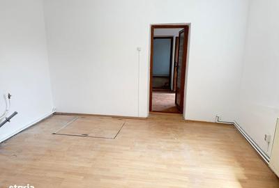Casă cu 4 camere în Dumbrava - 8