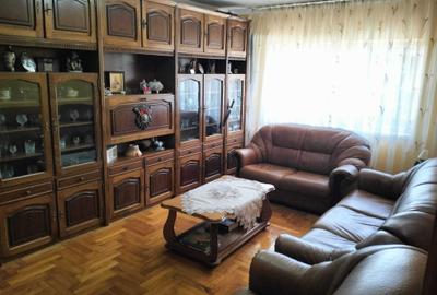 Apartament cu 3 camere decomandat în Obcini - 2