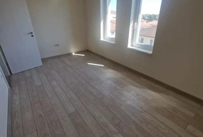 Apartament cu 2 camere decomandat în Giroc - 3