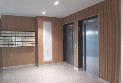 Apartament cu 3 camere decomandat în Băneasa