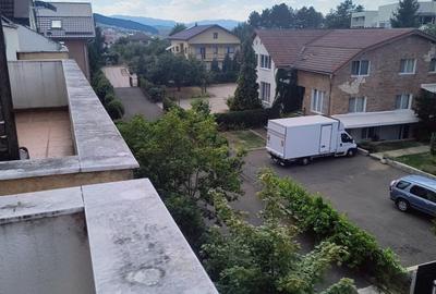 Apartament cu 3 camere semidecomandat în Mănăștur