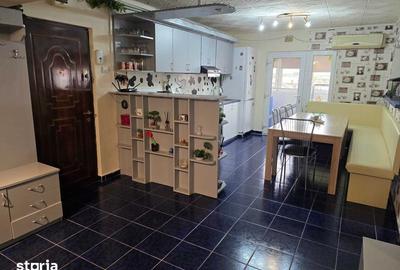Apartament cu 4 camere decomandat în Vladimirescu - 2