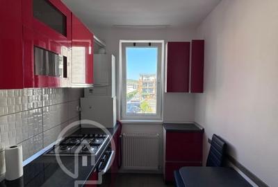 Apartament cu 2 camere semidecomandat, mobilat în Florești