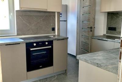 Apartament cu 3 camere decomandat, mobilat în Central - 2