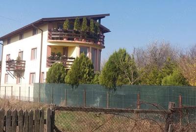 Casă cu 3 camere cu Teren 1092 Mp în Goruna