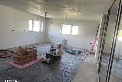 Casă cu 3 camere cu Teren 1800 Mp în Central - 3