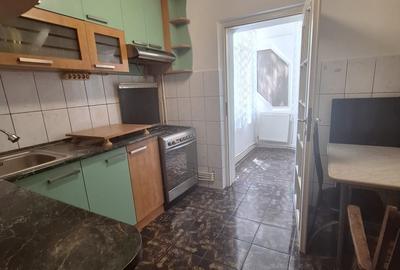 Apartament cu 2 camere decomandat în Piața Centrală - 1