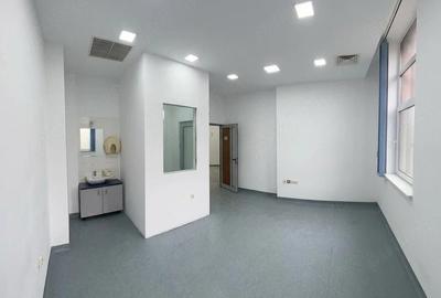 Spațiu comercial, de 1,000 mp, în Nord - 3