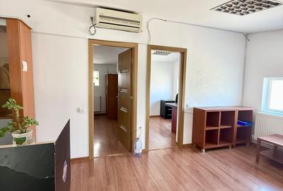 Spațiu comercial, de 64 mp, în Central