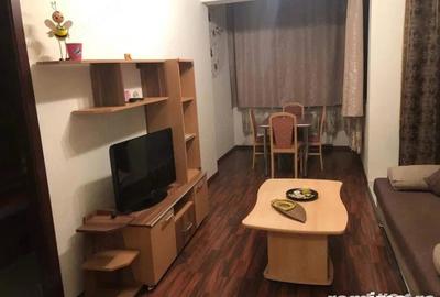 Apartament cu 2 camere decomandat în Tei