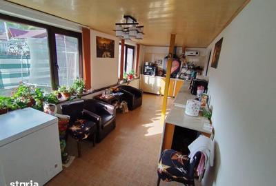 Casă cu 5 camere cu Teren 2166 Mp în Somova - 4