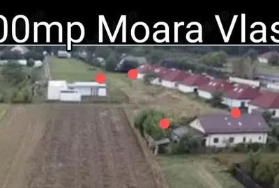 Teren de 4000 mp, în Moara Vlăsiei