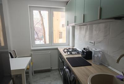 Apartament cu 2 camere semidecomandat în Romană