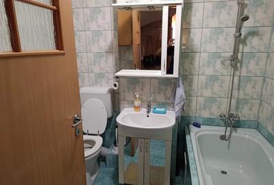 Apartament cu 2 camere decomandat în Govândari