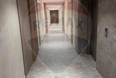 Apartament cu 2 camere semidecomandat în Tractorul - 2
