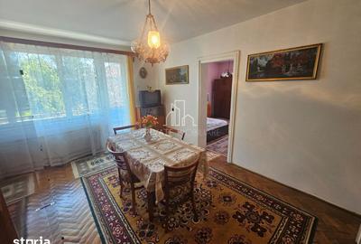 Apartament cu 2 camere decomandat în Aleea Carpați