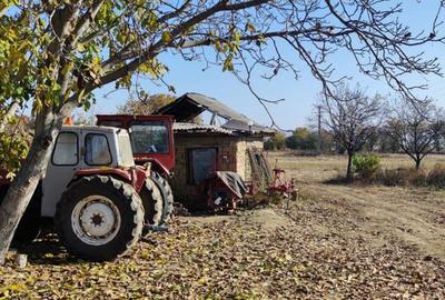 Teren de 3200 mp, în Schineni (Sascut) - 1