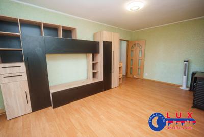 Apartament cu 3 camere decomandat în Babadag - 2