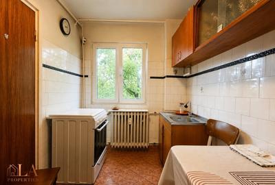 Apartament cu 3 camere semidecomandat în Berceni - 4