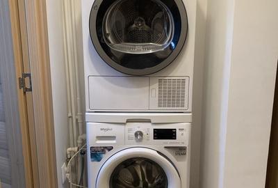 Apartament cu 3 camere decomandat în Valea Ialomiței