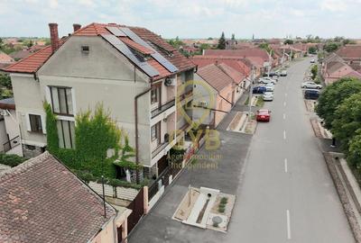 Duplex cu 4 camere cu Canalizare în Central - 18