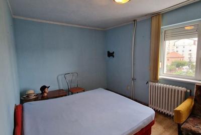 Apartament cu 3 camere semidecomandat în Șagului