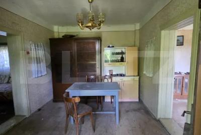 Casă cu 3 camere cu Teren 1954 Mp în Tomșani - 8