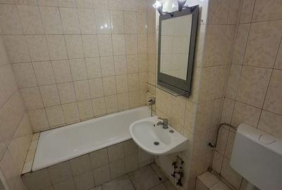 Apartament cu 3 camere decomandat în Lipovei - 1