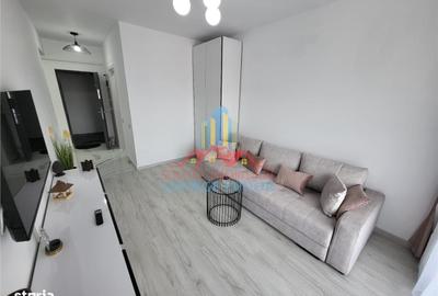 Garsonieră decomandată în Roșu