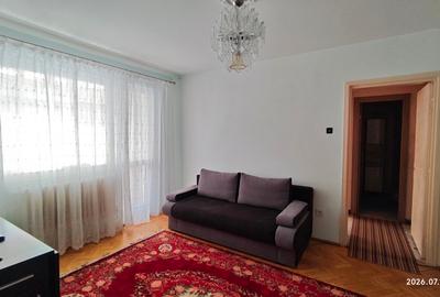 Apartament cu 2 camere semidecomandat în Tătărași