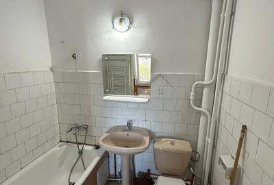 Apartament cu 2 camere decomandat în Filiași