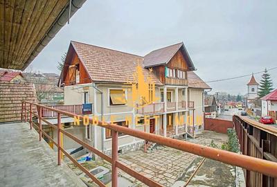 Casă cu 5 camere cu Teren 200 Mp în Central
