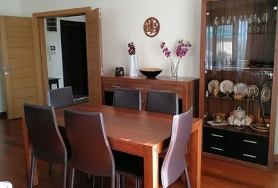 Apartament cu 3 camere decomandat în Ștefăneștii de Jos