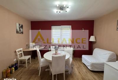 Casă cu 8 camere cu Teren 1086 Mp în Frumușani