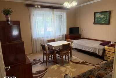 Casă cu 3 camere cu Teren 1088 Mp în Titulescu