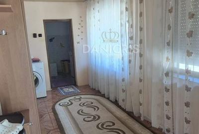 Casă cu 3 camere în Valu lui Traian