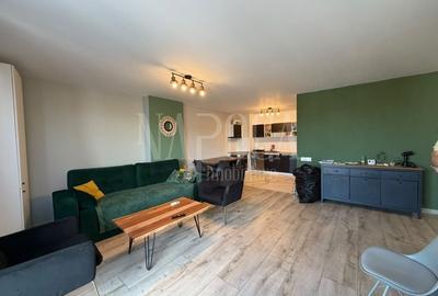 Apartament cu 3 camere semidecomandat în Central