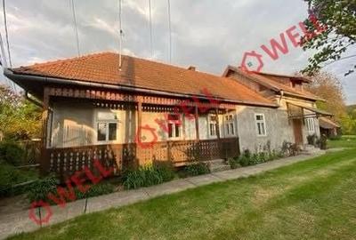 Casă cu 5 camere cu Teren 1083 Mp în Ghelința