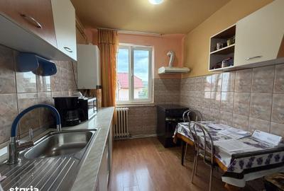Apartament cu 2 camere semidecomandat în Micro 4